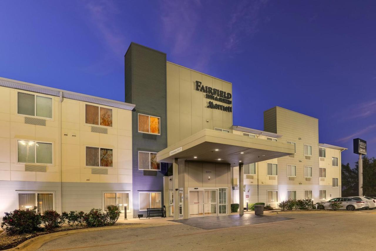 Fairfield Inn & Suites By Marriott Fort Worth I-30 West Near Nas Jrb מראה חיצוני תמונה