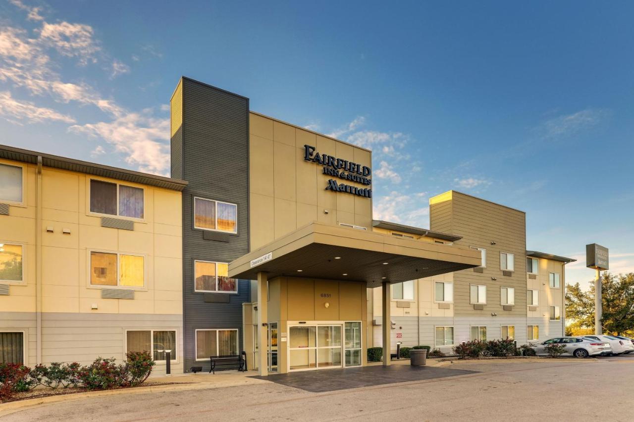 Fairfield Inn & Suites By Marriott Fort Worth I-30 West Near Nas Jrb מראה חיצוני תמונה